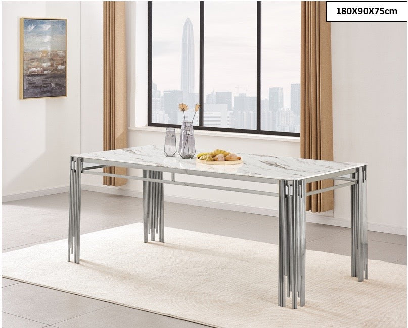 Table à manger flûte